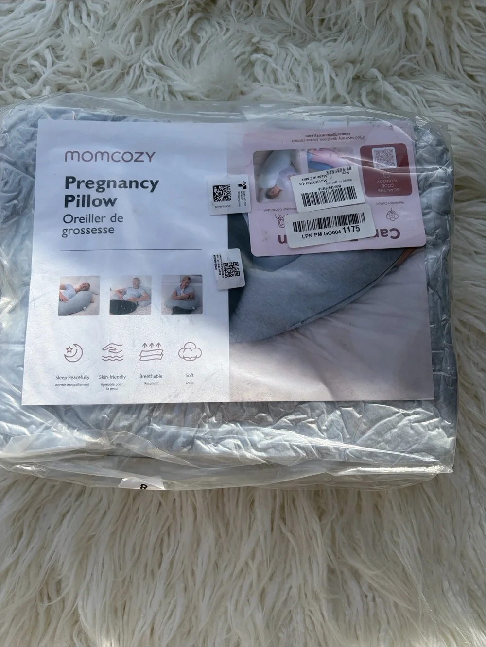 NWT - Momcozy J Shaped Pregnancy Pillow, Maternity Body Pillow for Side Sleepers